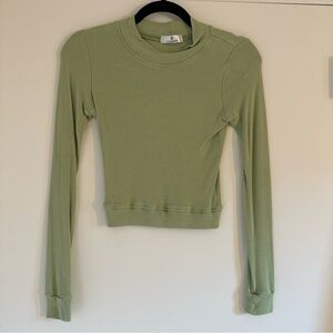 Giraffe Mint Green Long Sleeve Cropped Top